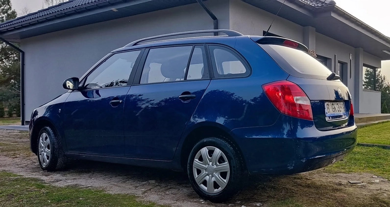 Skoda Fabia cena 17499 przebieg: 73079, rok produkcji 2011 z Osieczna małe 436